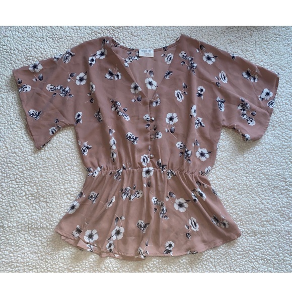 Sienna Sky Tops - Sienna Sky Floral Blouse Sz L